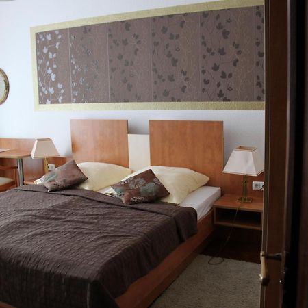Hotel Vier Loewen Traben-Trarbach Eksteriør billede