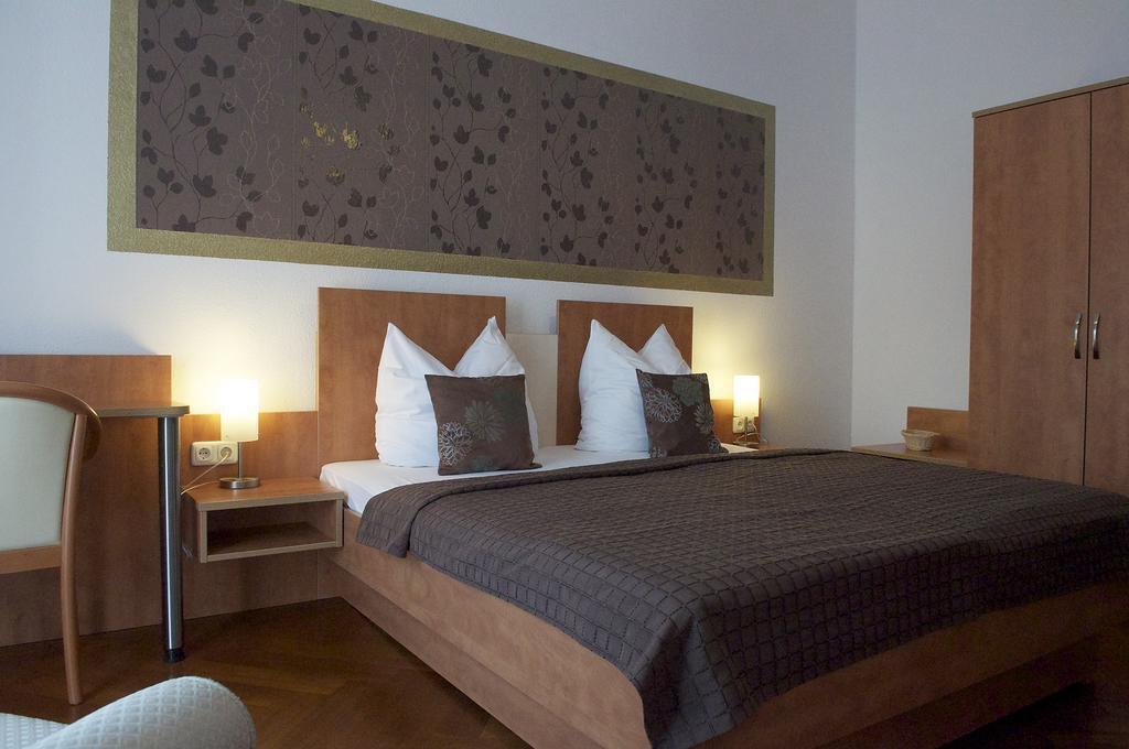 Hotel Vier Loewen Traben-Trarbach Værelse billede
