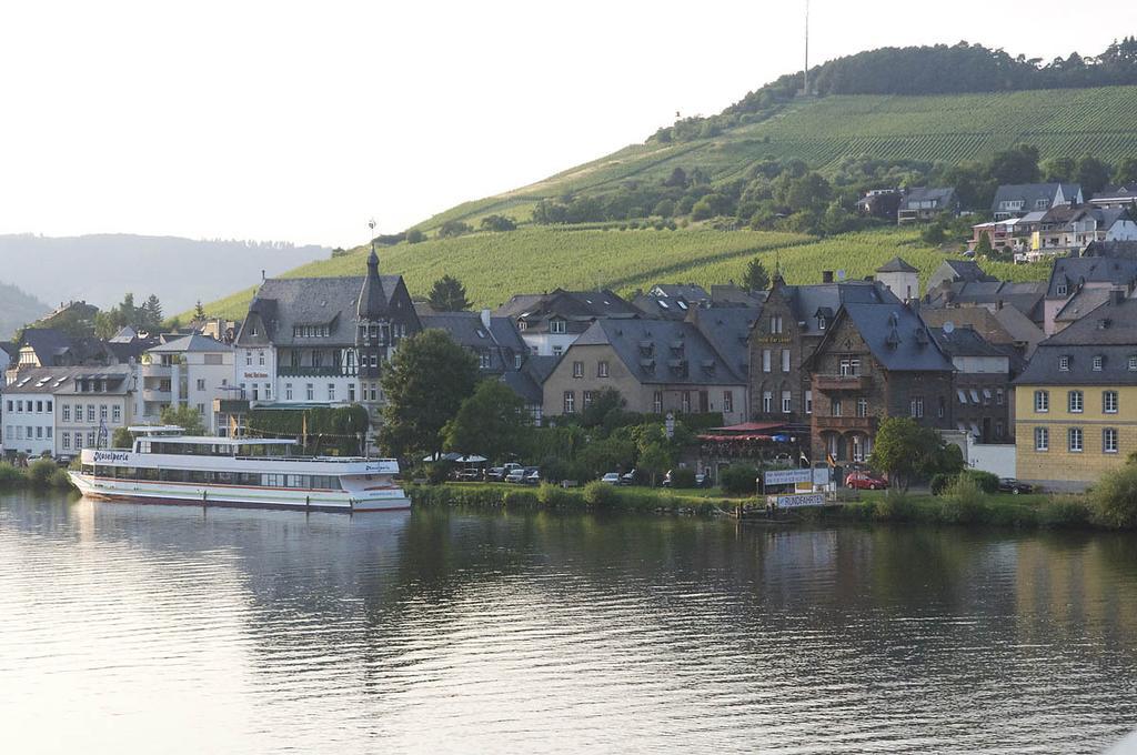 Hotel Vier Loewen Traben-Trarbach Eksteriør billede